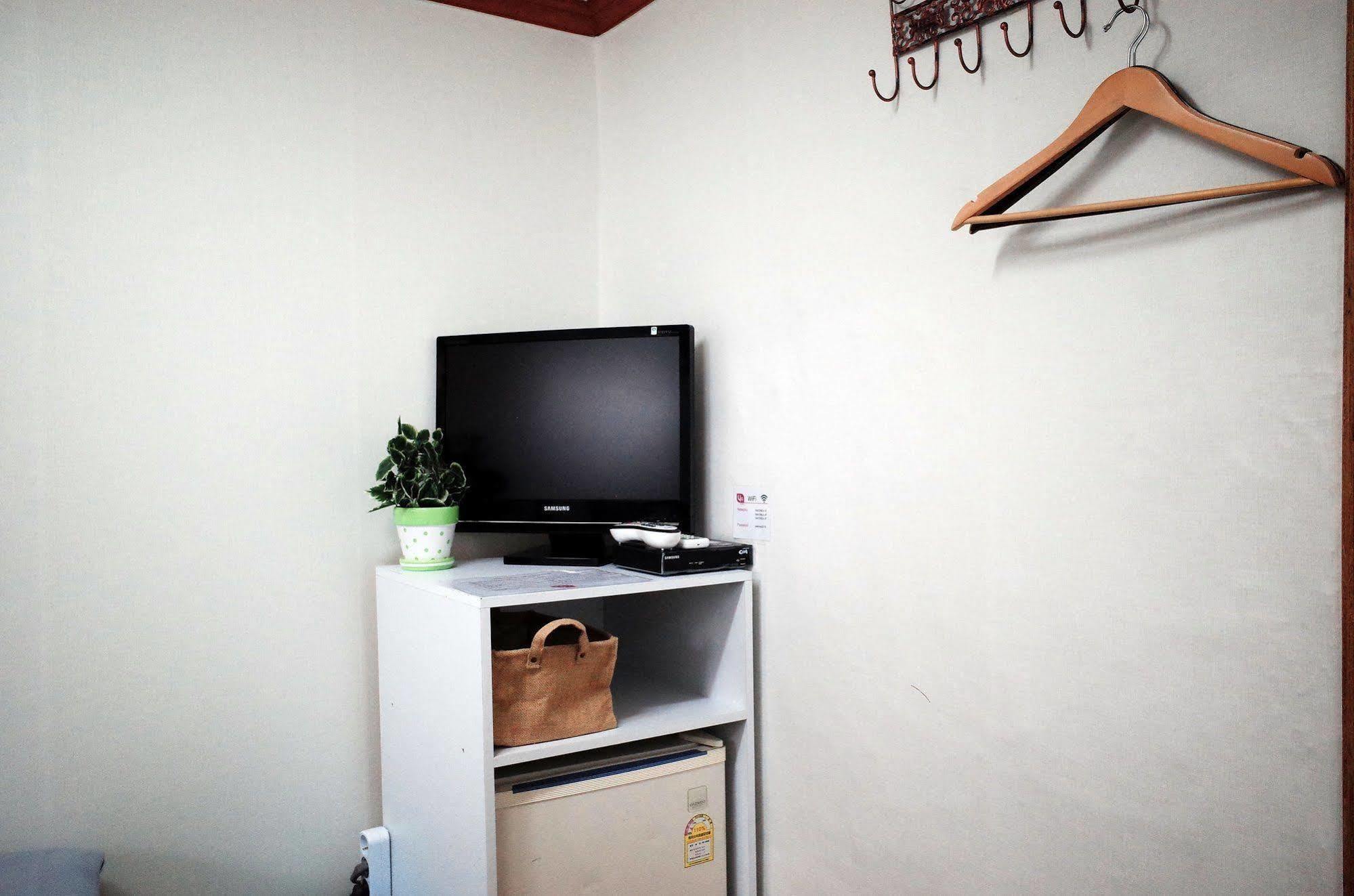 Yakorea Hostel Itaewon Seoul Exterior photo