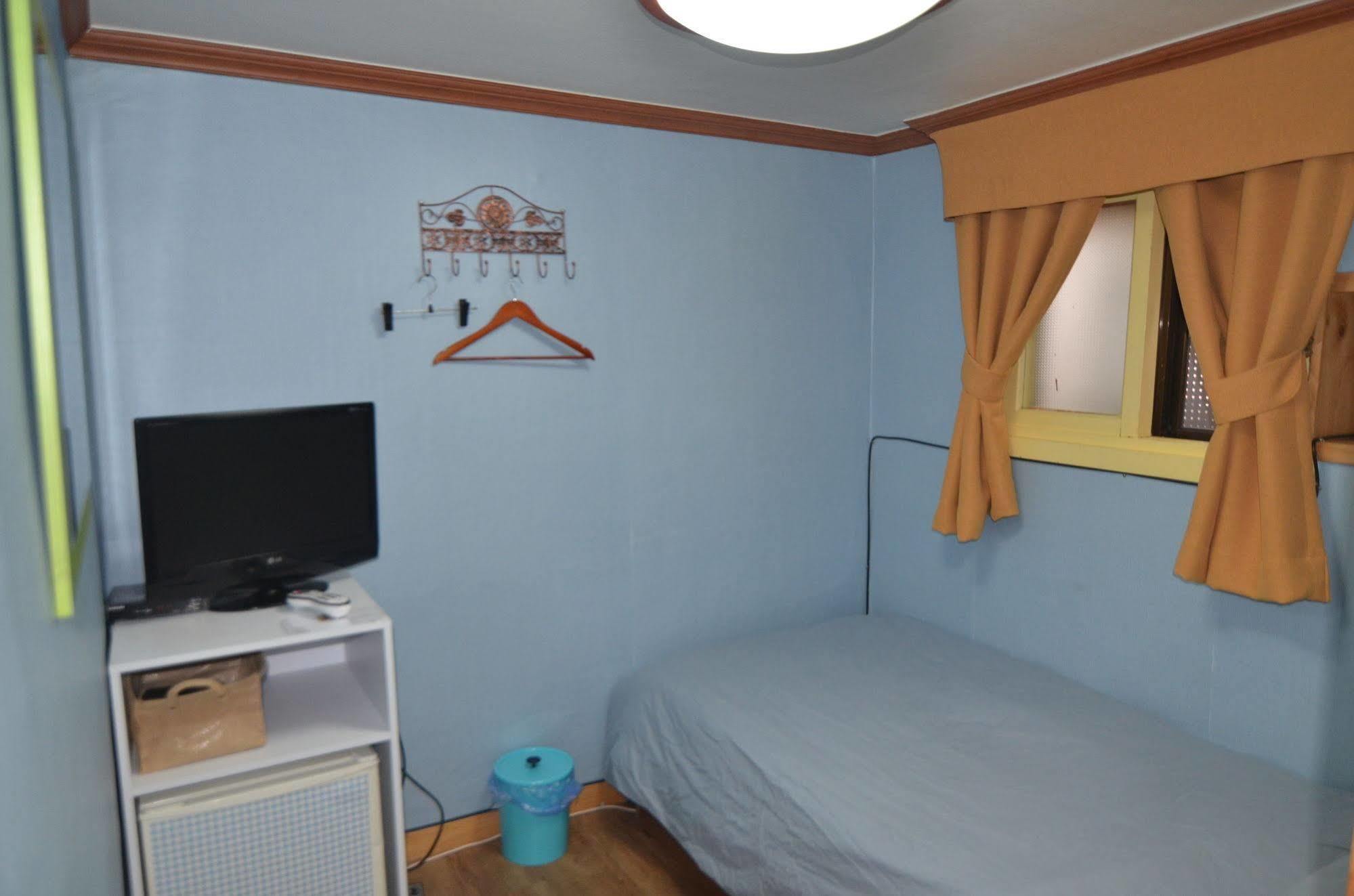 Yakorea Hostel Itaewon Seoul Exterior photo